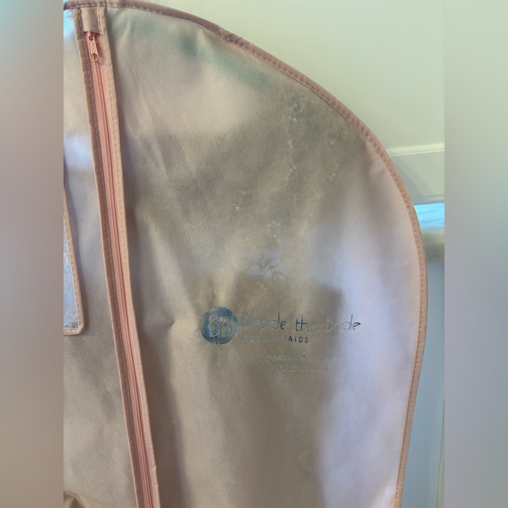 Montage by Mon Cheri. Formal gown. Mother of the bride . Elegant evening dress - Picture 9 of 13